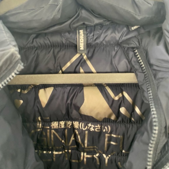 Women’s Superdry Puffer vest size Medium in Navy Blue - Picture 4 of 4